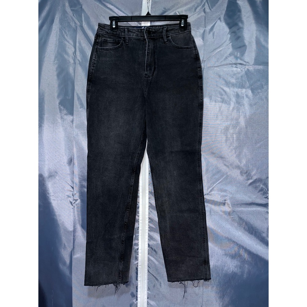 Hollister Ultra High-Rise Mom Jean Black Wash Raw Hem Size 3R